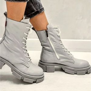 Genuine leather boots. NEW!